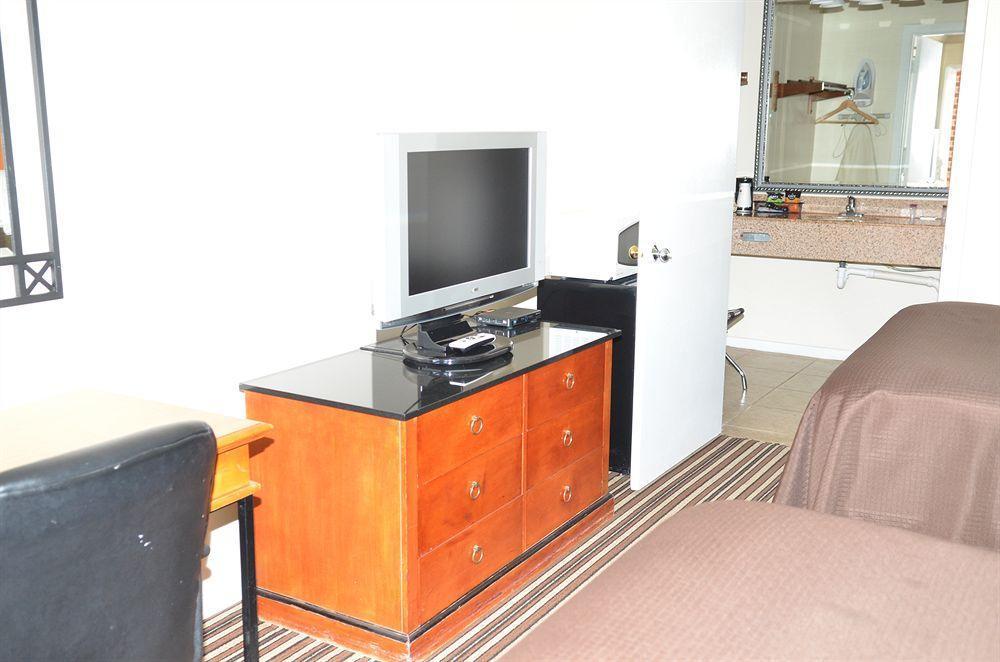 Winton Inn & Suites Barnwell Exterior foto