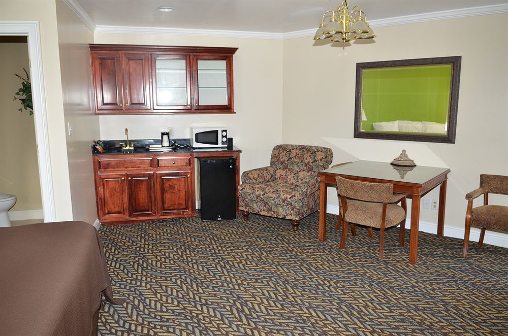 Winton Inn & Suites Barnwell Exterior foto